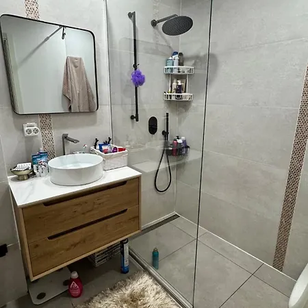 Modern With Sauna, Fireplace & View